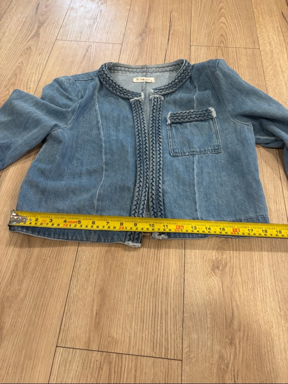 Cropped Denim Jacket - Picture 9 of 10